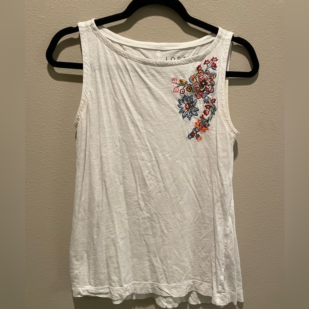 Loft. Size small. Flower embroidered tank. 100% cotton.